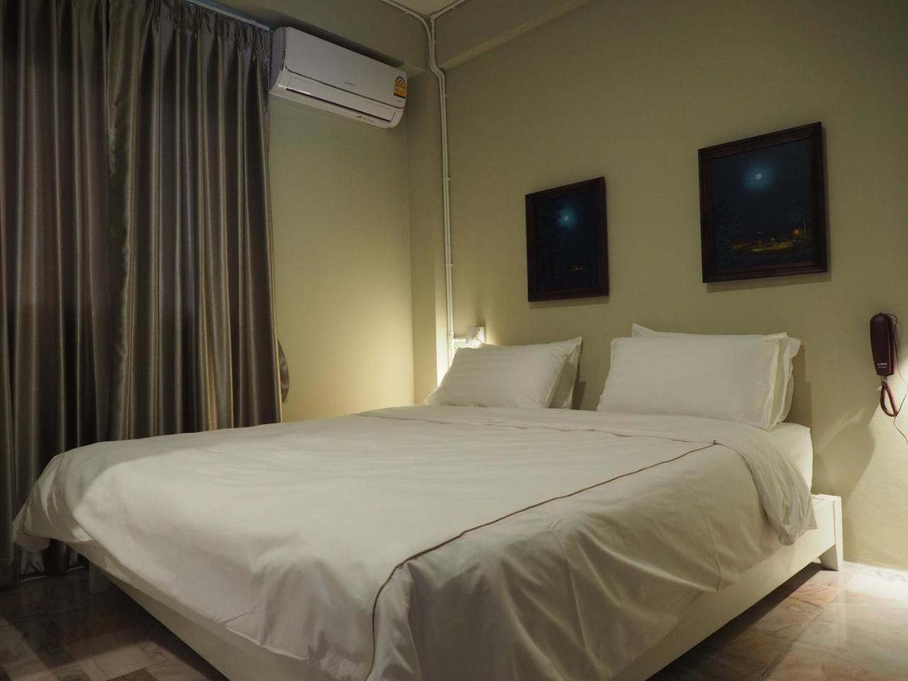 Warila Hotel Samut Prakan Exterior photo